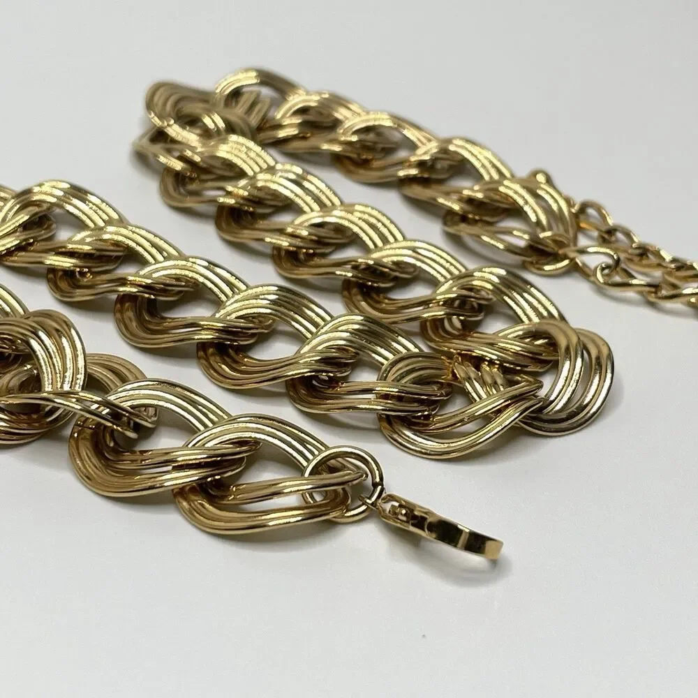 Vintage Oversized Textured Gold Tone Metal Linked Collar Vintage Chain Necklace
